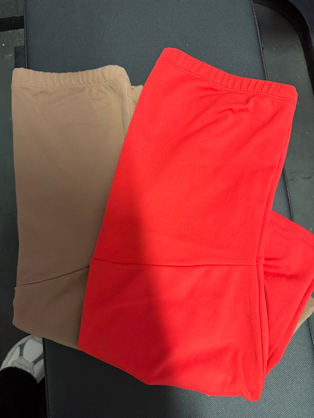 2 wild fable in Red and Tan